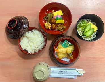僧兵弁当（中・うどん付）